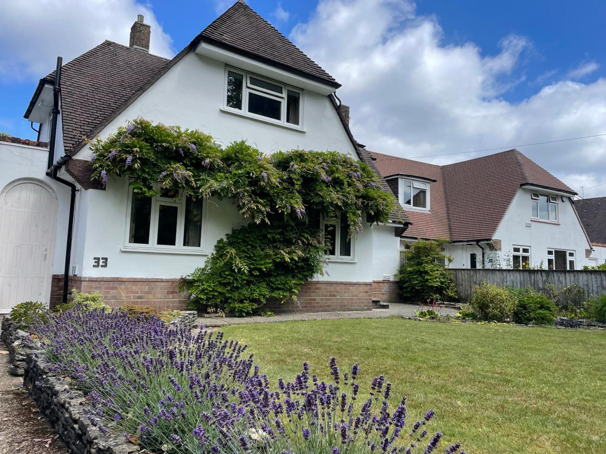 Charming Bournemouth House With Beautiful Spacious Gardens, 5 Min Drive To Beaches, Free Parking For 2-3 Cars Exterior foto